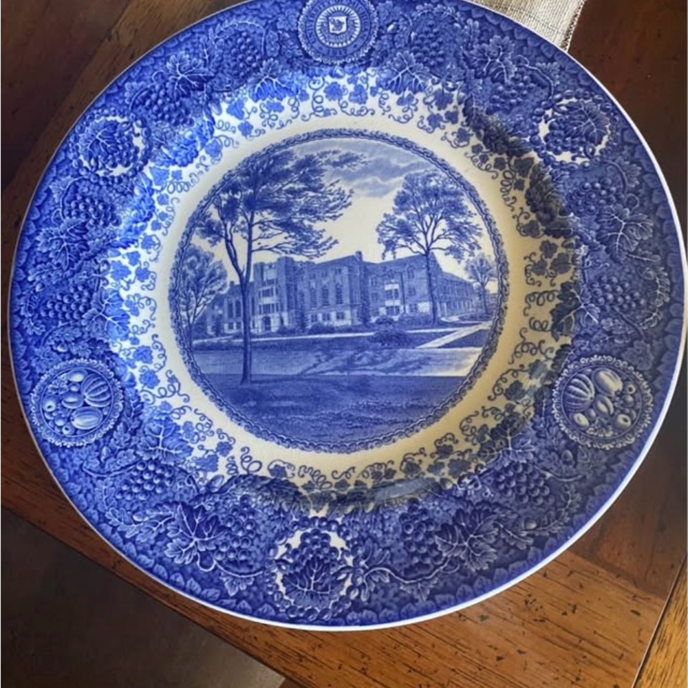 Wedgwood Blue and White Scenic Plate
